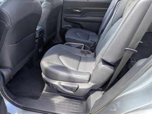 Certified 2025 Toyota Grand Highlander AWD Hybrid image 16