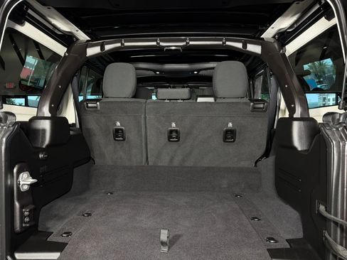 Used 2025 Jeep Wrangler Unlimited Rubicon 4xe w/ Convenience Group image 29