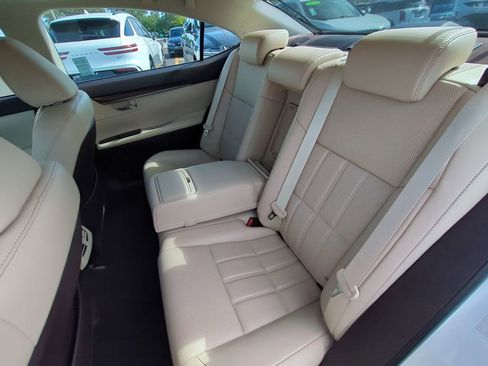Used 2017 Lexus ES 350 image 12
