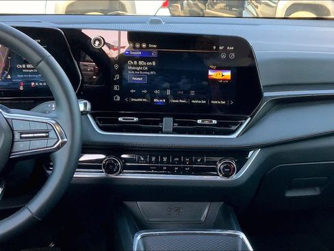 Used 2026 Chevrolet Equinox LT AWD/4WD image 7