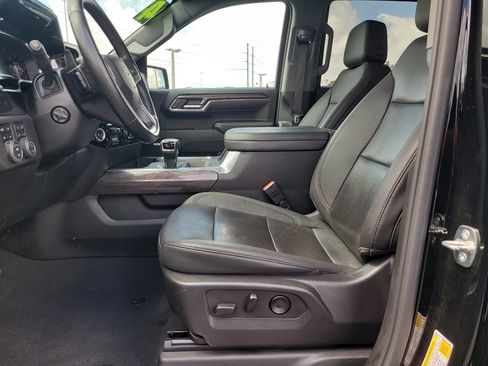 Used 2024 Chevrolet Silverado 1500 LTZ w/ LTZ Convenience Package II AWD/4WD image 19