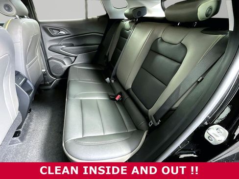Used 2025 Chevrolet Trax ACTIV w/ Sunroof Package FWD image 20