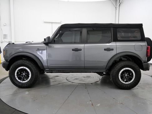 Used 2022 Ford Bronco Big Bend w/ Sasquatch Package AWD/4WD image 4