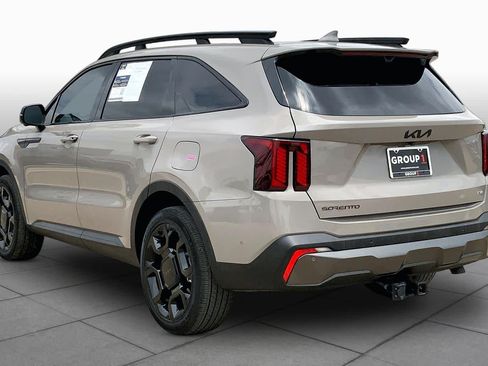 Certified 2025 Kia Sorento SX Prestige w/ Olive Brown Leather Package AWD/4WD image 12