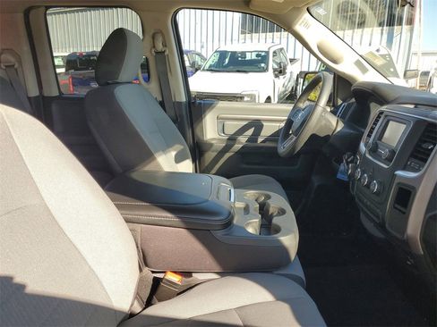 Used 2024 RAM 1500 Classic SLT image 32