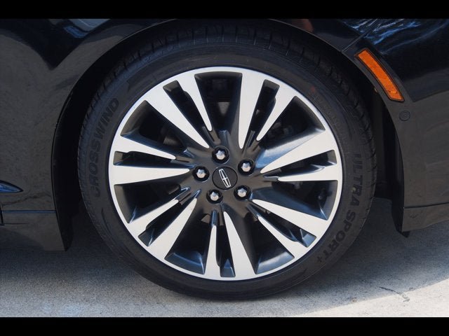 Used 2017 Lincoln MKZ Reserve w/ Technology Package FWD image 9