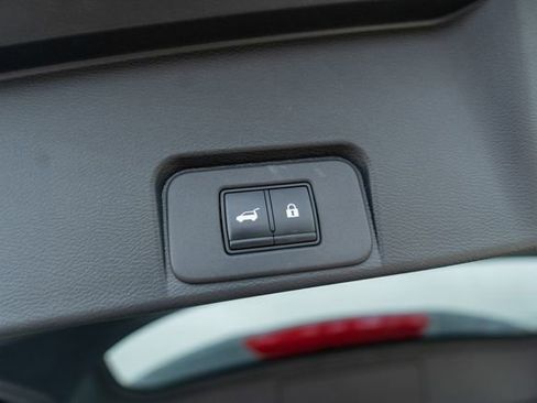 Used 2022 Nissan Rogue Platinum w/ Head-Up Display Package image 19