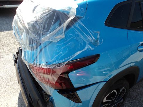 Used 2025 Chevrolet Trax RS w/ Sunroof Package image 10