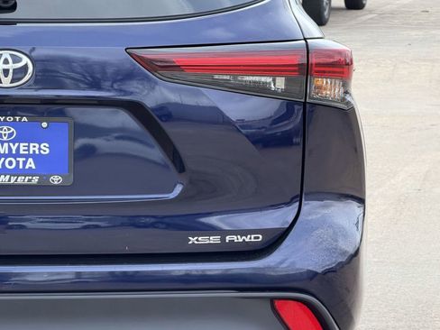 Used 2025 Toyota Highlander XSE image 9
