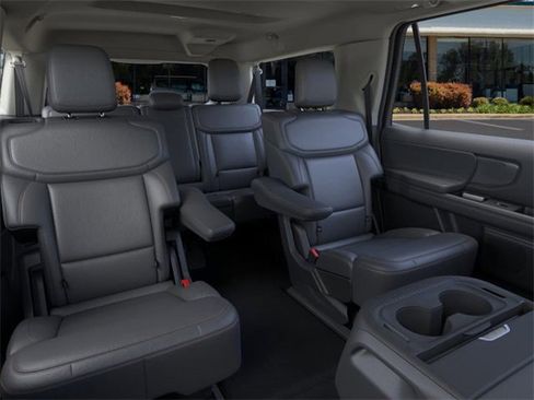 New 2025 Ford Expedition Max Active image 11