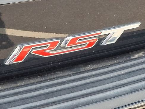 Used 2021 Chevrolet Suburban RST w/ Luxury Package AWD/4WD image 33