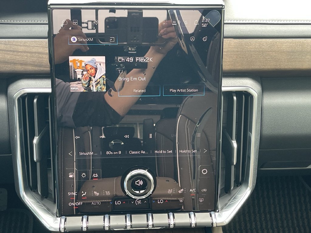New 2027 GMC Acadia Denali Ultimate AWD/4WD image 13