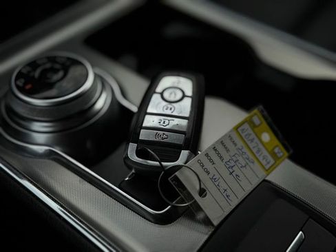 Used 2022 Ford Edge SEL w/ Convenience Package image 37