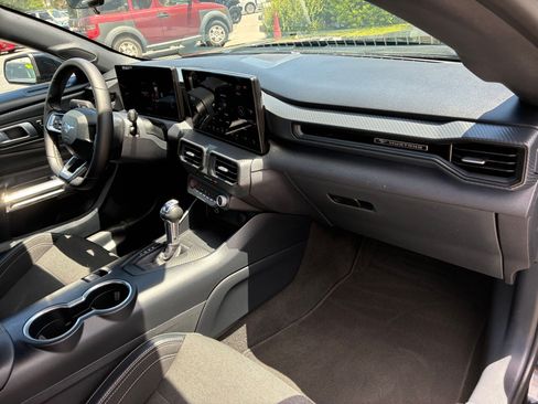 Used 2024 Ford Mustang Coupe RWD image 30