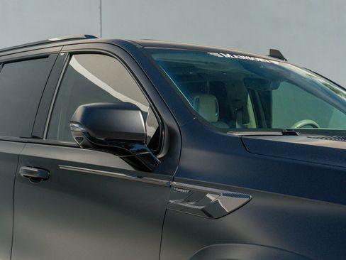 Used 2024 Cadillac Escalade Sport Platinum w/ LPO, ONYX Package image 30