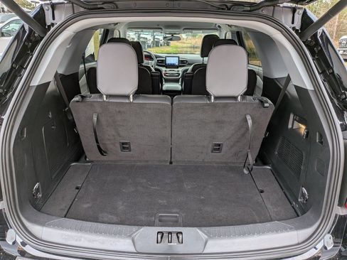 Certified 2023 Ford Explorer XLT w/ Equipment Group 202A image 15