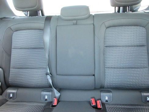 New 2026 Chevrolet Equinox LT w/ Safety and Technology Package FWD image 18