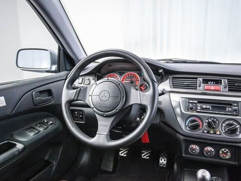 Used 2006 Mitsubishi Lancer Evolution MR image 4