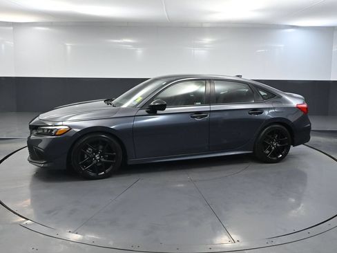 Used 2023 Honda Civic Sport image 10