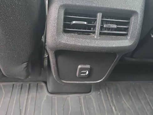 Used 2019 GMC Terrain SLE FWD image 19