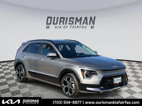 Used 2023 Kia Niro EX Touring image 27