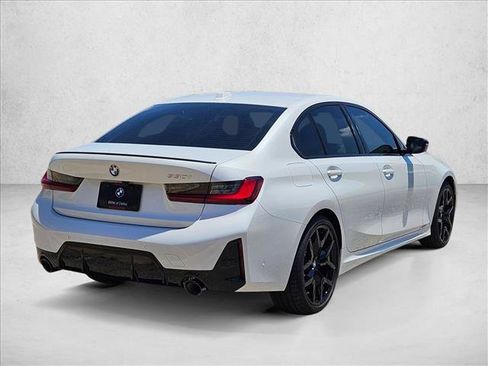 New 2026 BMW 330i Sedan w/ M Sport Package RWD image 5