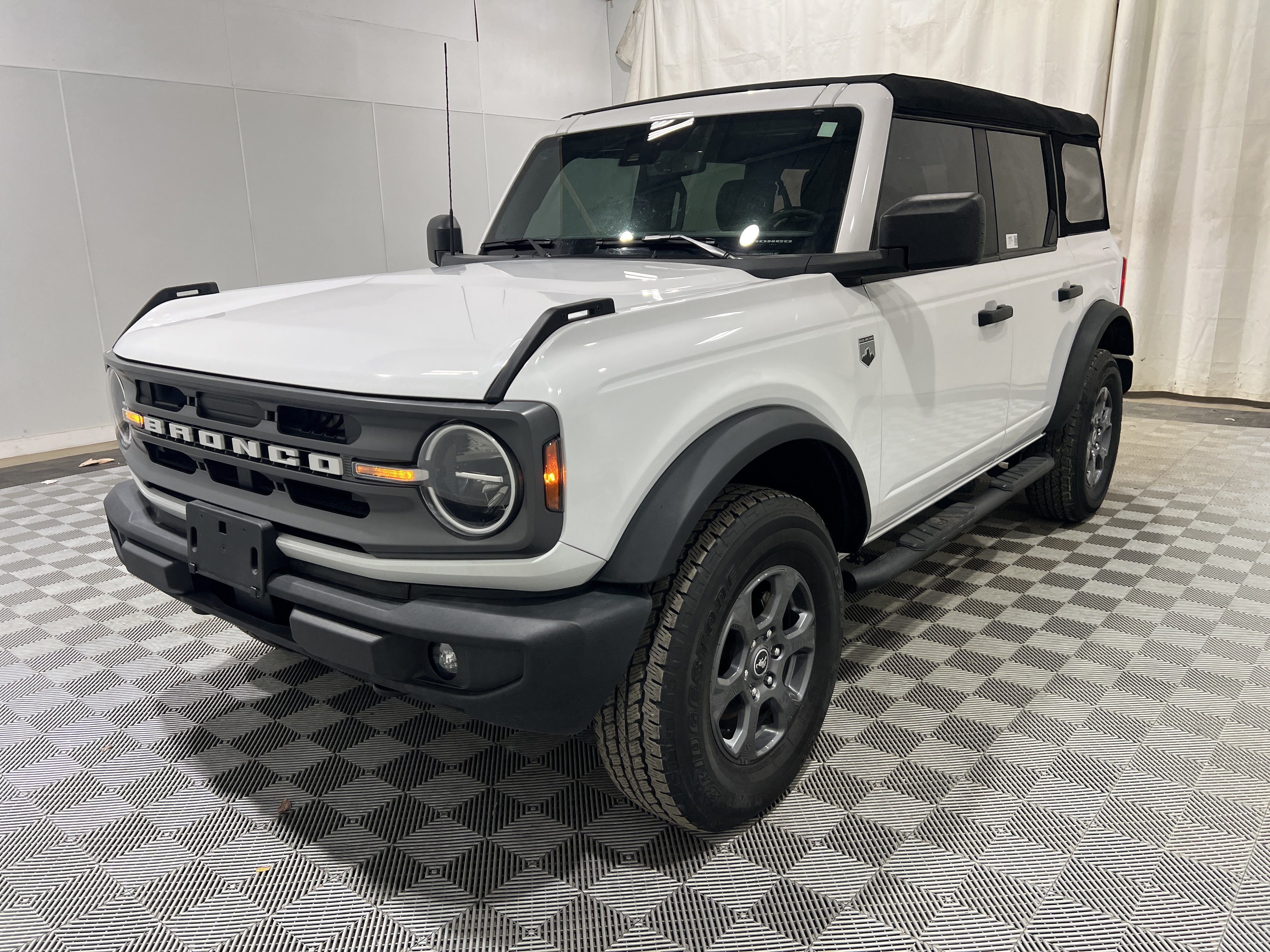 Used 2024 Ford Bronco Big Bend AWD/4WD image 1