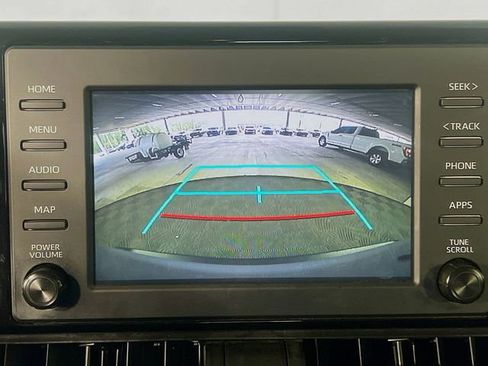 Used 2019 Toyota RAV4 LE FWD image 22