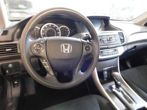 Used 2013 Honda Accord LX image 2