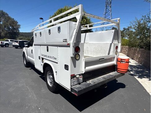 Used 2015 Ford F250 XL RWD image 9
