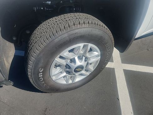 Used 2025 Chevrolet Silverado 2500 LT w/ Safety Package image 9