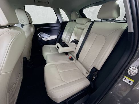 Used 2022 Audi Q3 2.0T Premium Plus w/ Premium Plus Package image 25