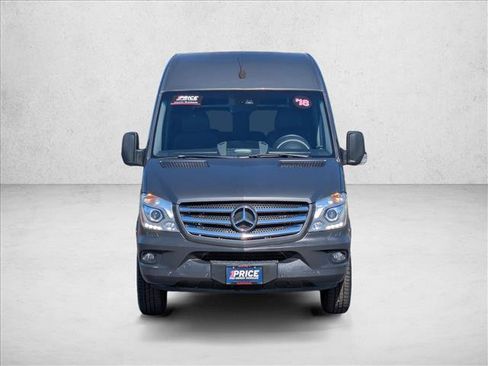 Used 2018 Mercedes-Benz Sprinter 2500 image 2