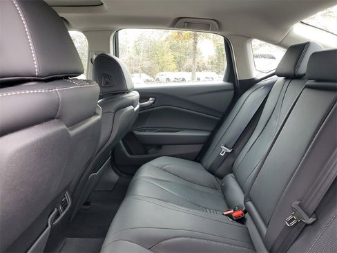 Certified 2022 Acura TLX w/ Technology Package image 11