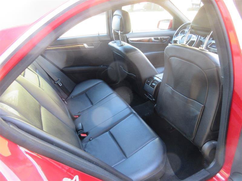 Used 2014 Mercedes-Benz C 250 Sedan image 20