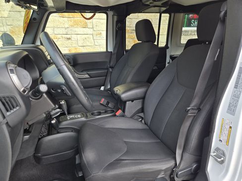 Used 2016 Jeep Wrangler Unlimited Sport w/ Quick Order Package 24S AWD/4WD image 5
