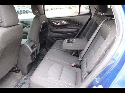 Used 2022 GMC Terrain SLE w/ Driver Convenience Package FWD image 23