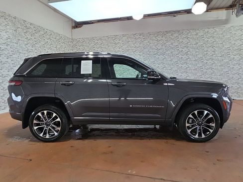 Used 2023 Jeep Grand Cherokee Overland w/ Adv Protech Group III image 7