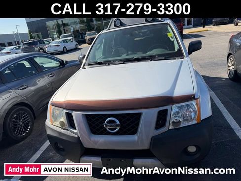 Used 2011 Nissan Xterra PRO-4X w/ Pro-4x Leather Pkg AWD/4WD image 2