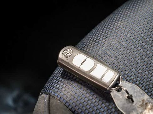 Certified 2017 Toyota Yaris iA image 29