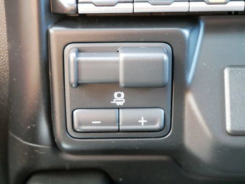 Used 2022 GMC Sierra 2500 AT4 w/ AT4 Premium Plus Package AWD/4WD image 19