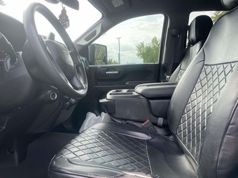 Used 2024 Chevrolet Silverado 2500 Custom w/ Custom Value Package AWD/4WD image 14