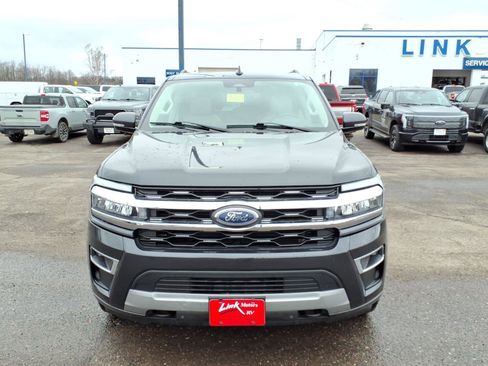 Used 2022 Ford Expedition Max Limited image 9