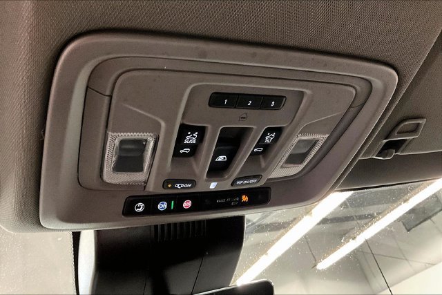 Used 2024 GMC Sierra 1500 Denali w/ Denali Reserve Package AWD/4WD image 34