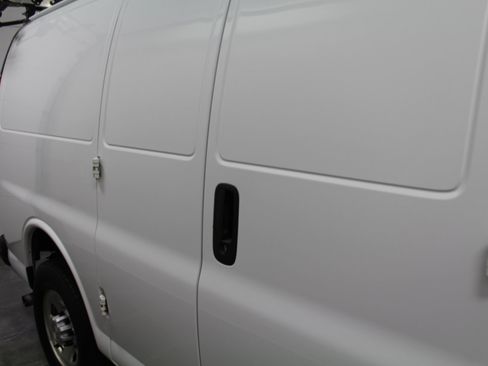 Used 2020 Chevrolet Express 2500 w/ Driver Convenience Package image 36