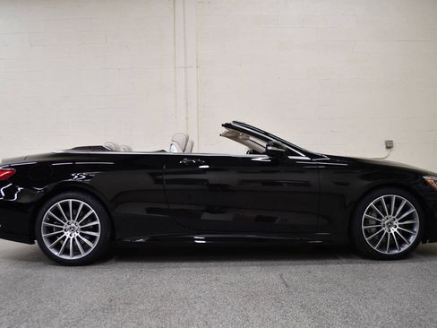 Used 2017 Mercedes-Benz S 550 Cabriolet image 4