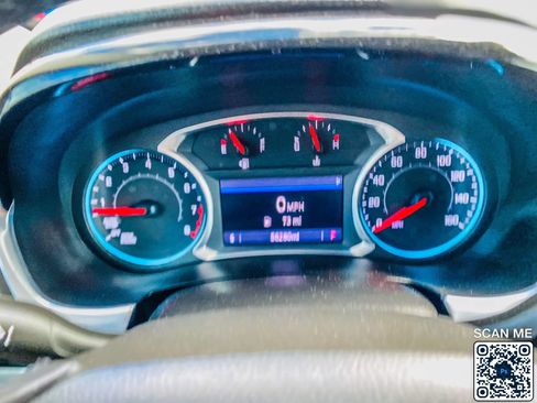 Used 2020 Chevrolet Traverse LT FWD image 20