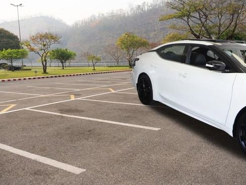 Used 2023 Toyota Camry LE image 34