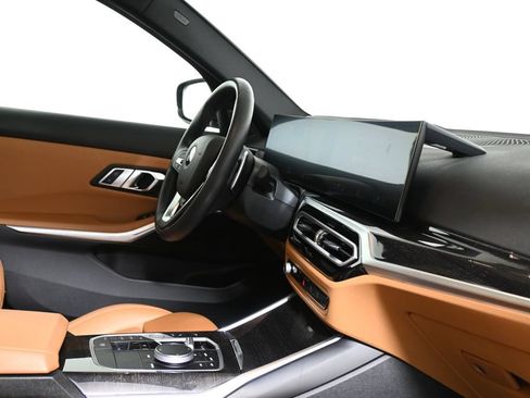 Certified 2023 BMW 330i xDrive Sedan w/ Premium Package AWD/4WD image 33