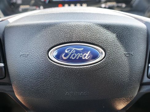 Used 2020 Ford Explorer XLT w/ Comfort Package RWD image 14